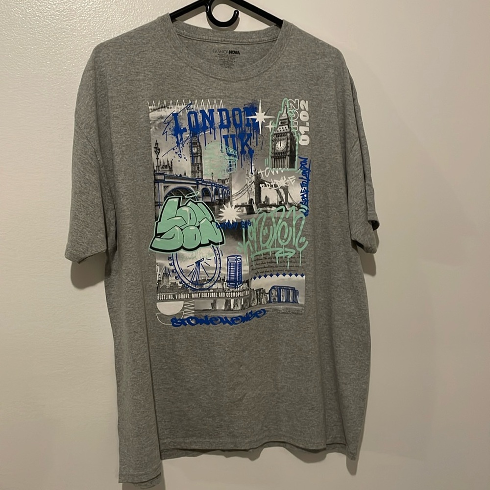 Fashion Nova Life In London Graphic Tee Gray Size Large